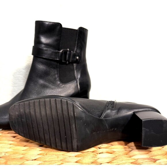 Women's Bandolino Ankle Boots Size 6 Leather Square Heels Hardly Worn - Picture 4 of 11